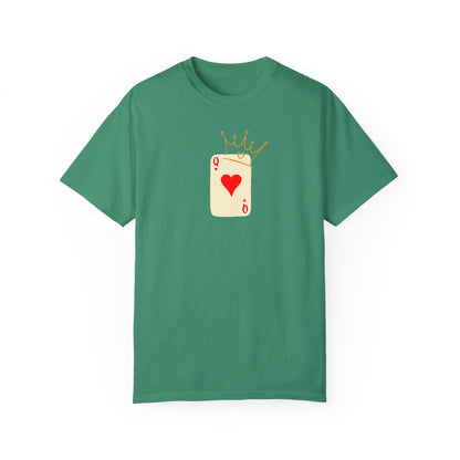 Queen of Hearts T-Shirt, Casual Love Tee, Game Night Apparel, Gift for Card Players, Vintage Style Unisex Shirt, Heart Design Clothing